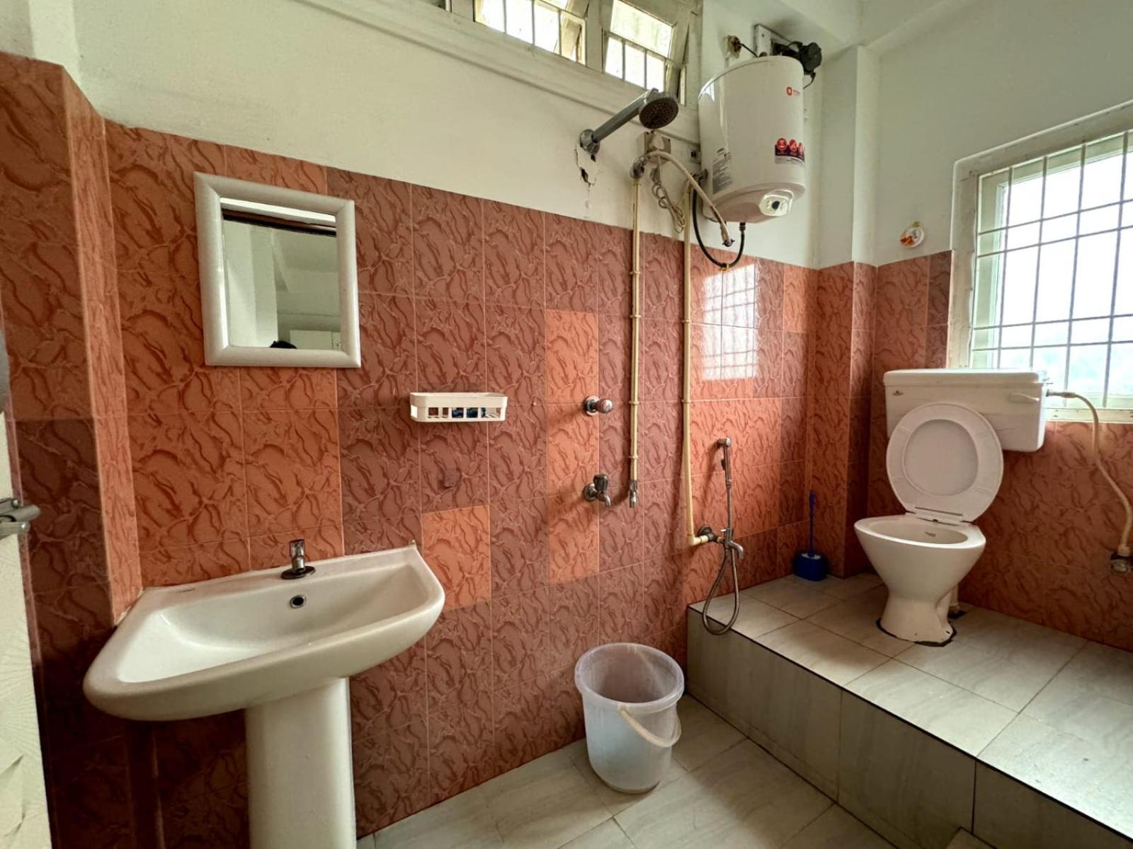 La Belleza Guesthouse Guwahati Exterior foto